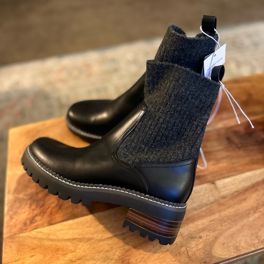 Universal Thread Target Leather and Knit Boots